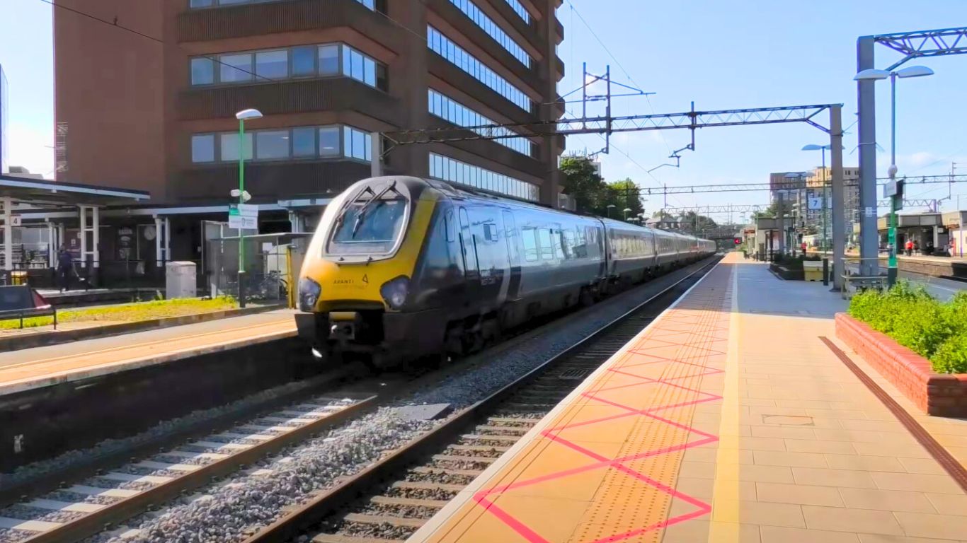 UK train time, ticket and cancellation